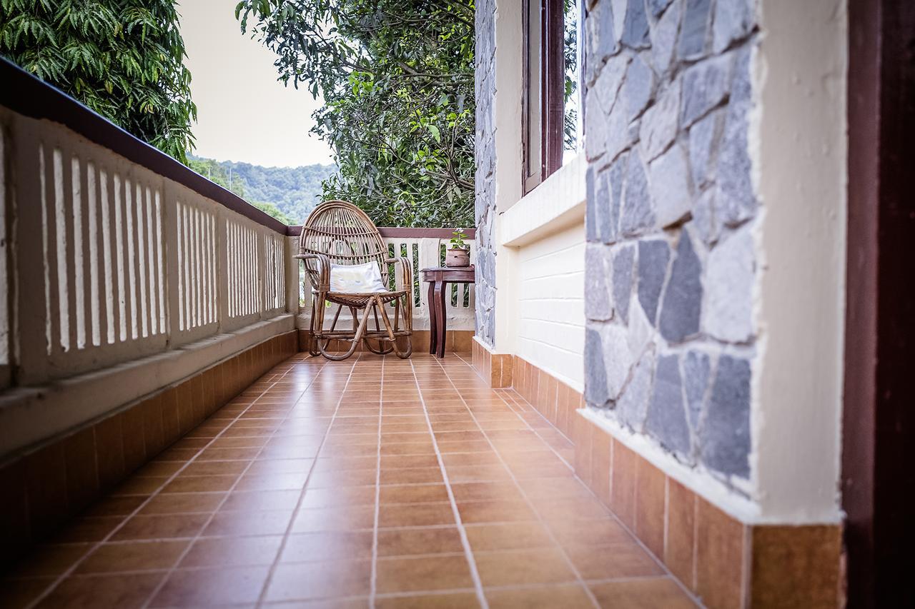 Mingtang Garden Cottage 名堂花园度假屋 Pokhara Exterior photo